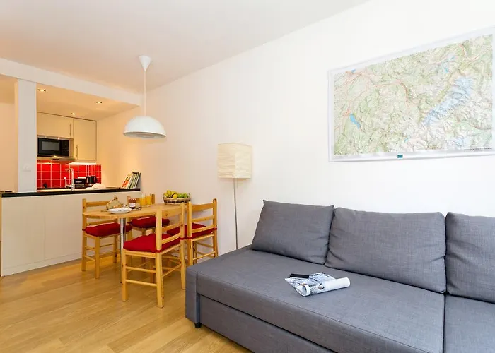 Chamois Blanc 2 Centre Mont Blanc שאמוני